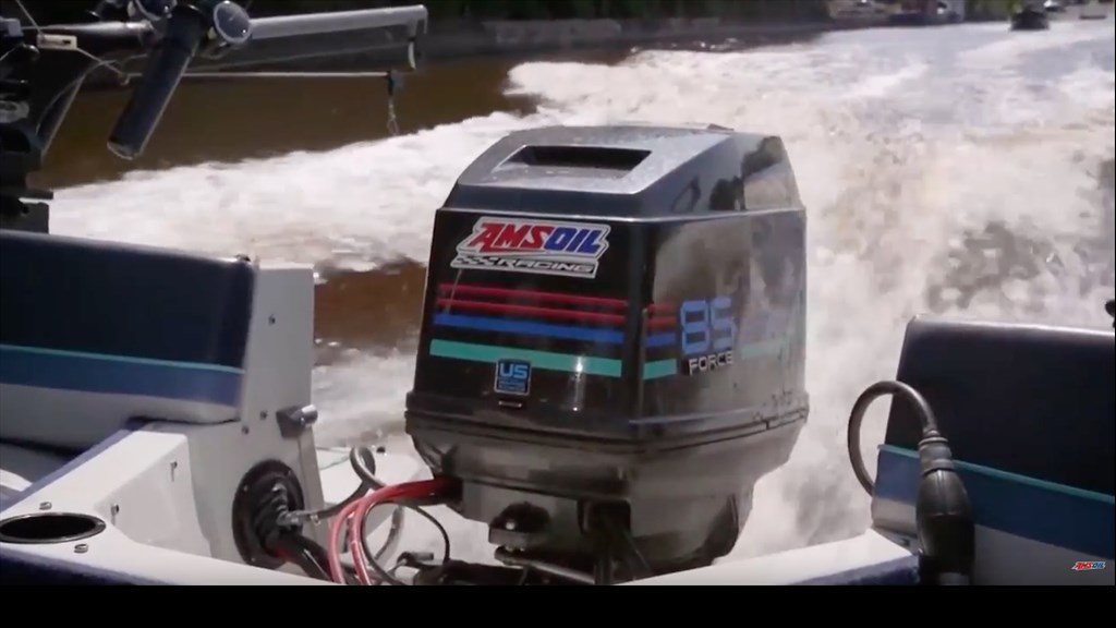 Компания энтузиастов AMSOIL: мы любим рыбалку на Великих озерах